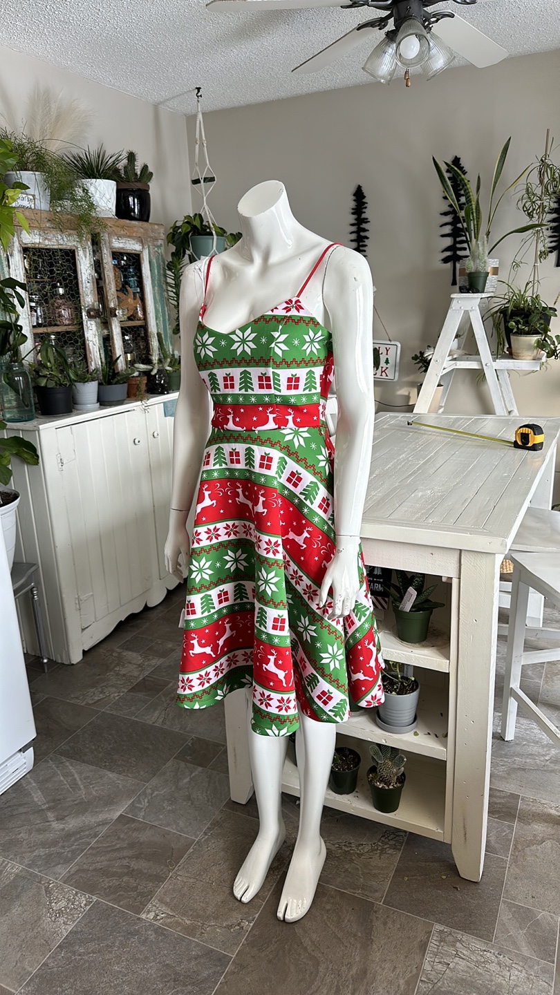 Christmas Sweater Dress size med #thriftypicks