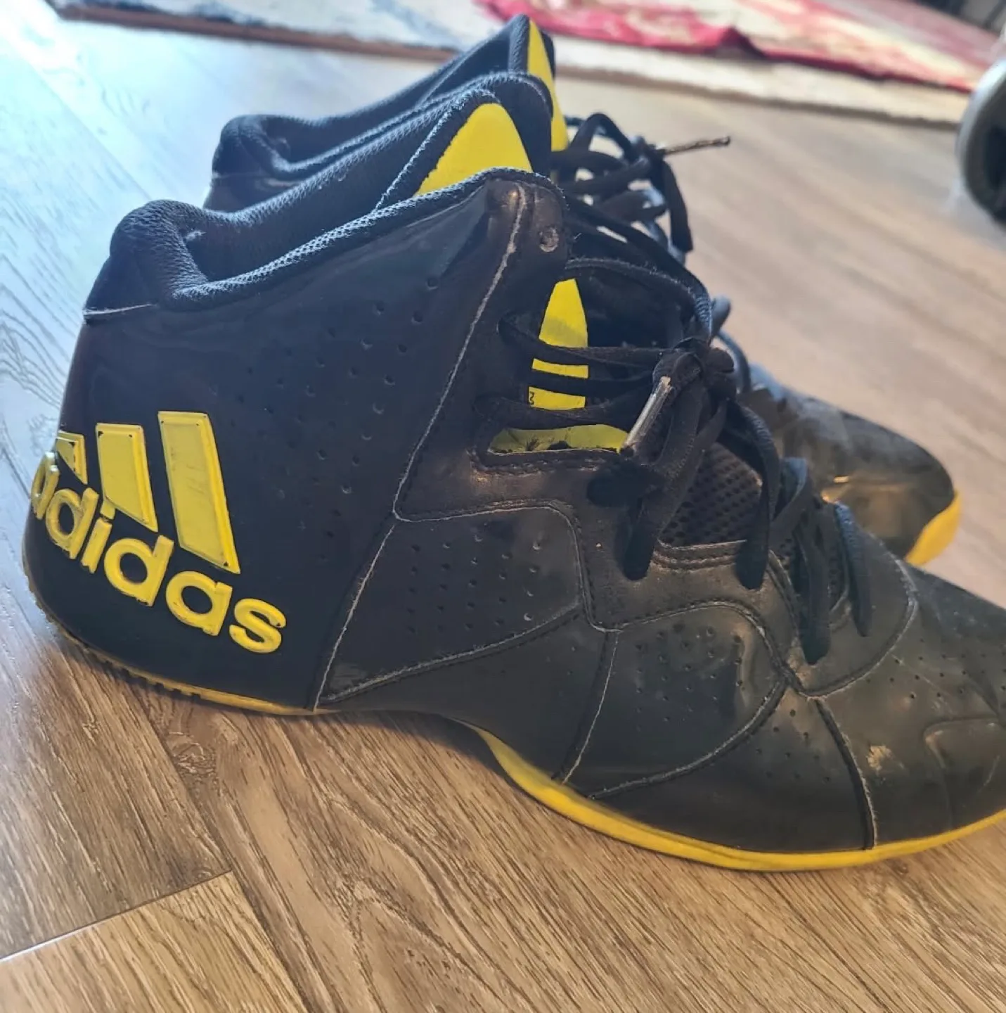 Adidas athletic sneakers sz 9.5 mens thumbnail