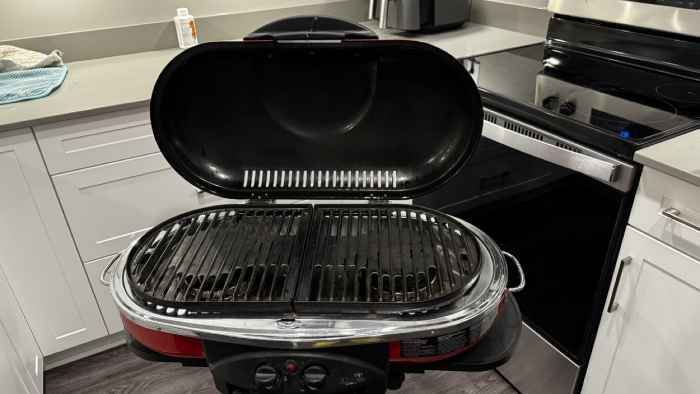 Char-Broil Portable Gas Grill - photo 3