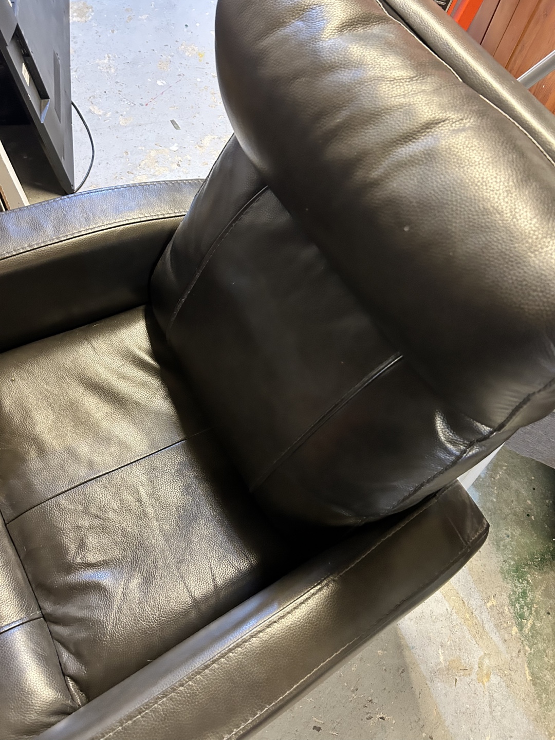 Recliner Chair - photo 3