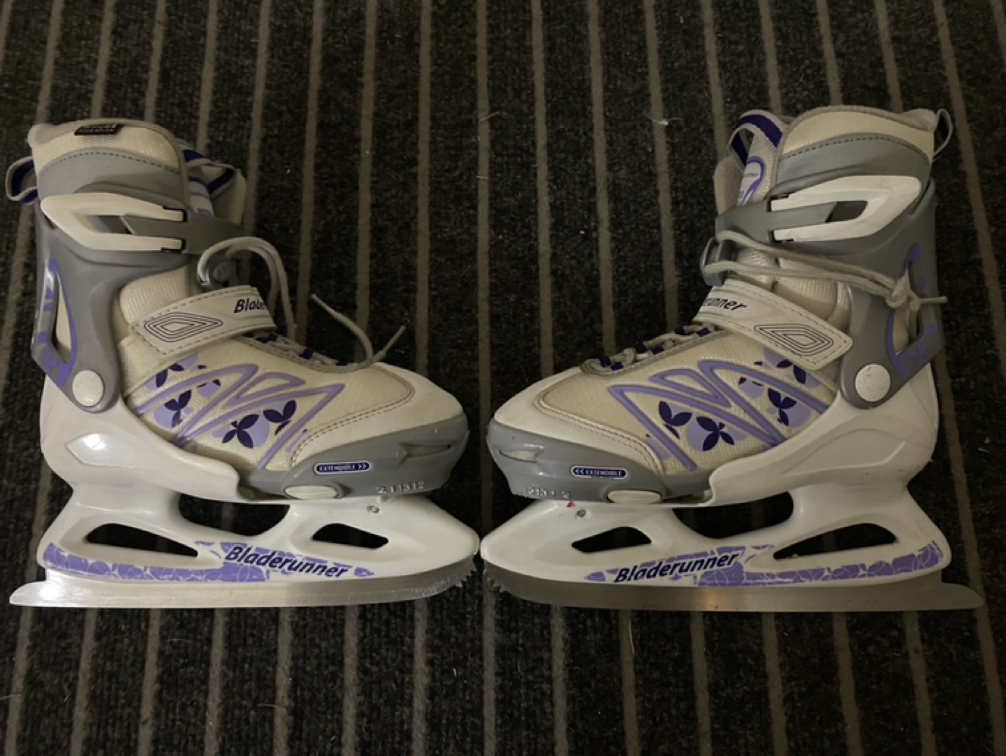 Adjustable Ice Skates for Youth Size 12J/ 2. - photo 4