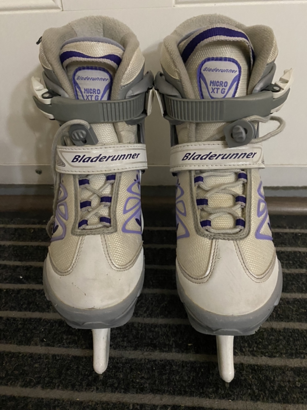 Adjustable Ice Skates for Youth Size 12J/ 2. - photo 2