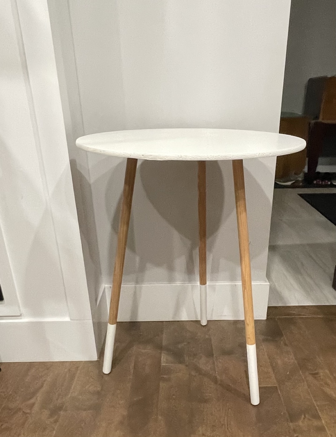 White Side Table - photo 2