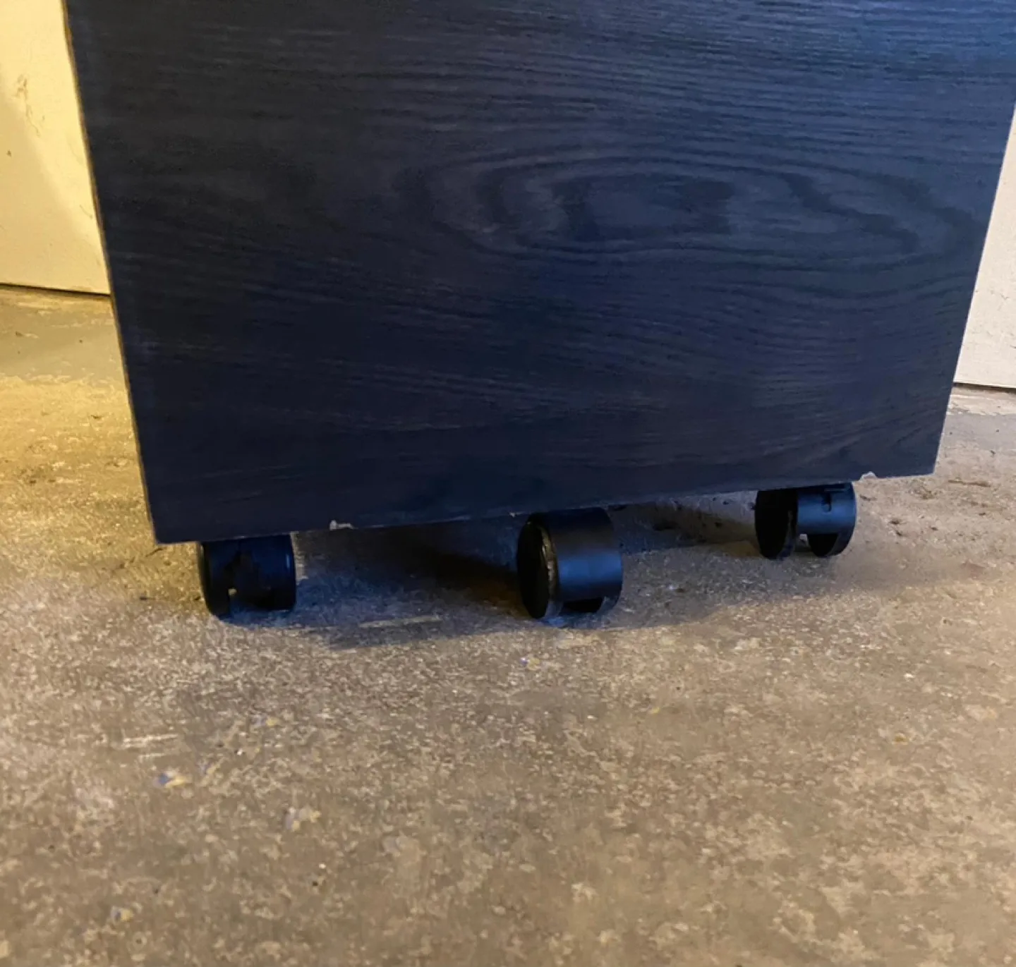 2 Drawer Mobile Filing Cabinet / night srand image indicator(3)