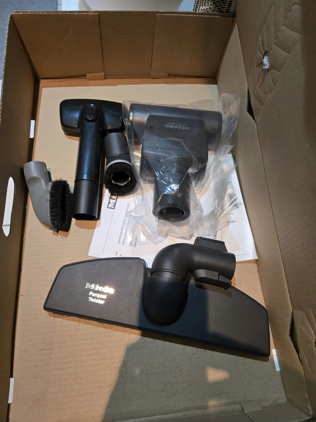 Miele Vacuum Cleaner image indicator(4)