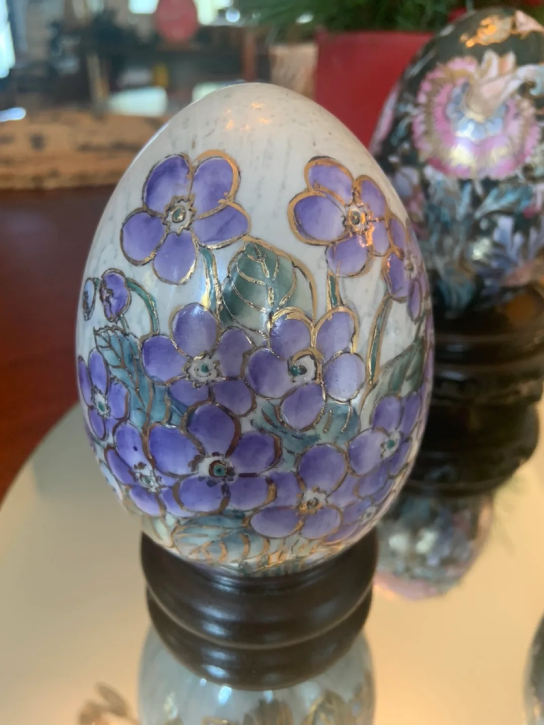 VINTAGE 3 LARGE HAND-PAINTED  GOLD TRIMMED CLOISONNÉ EGGS ! image indicator(3)