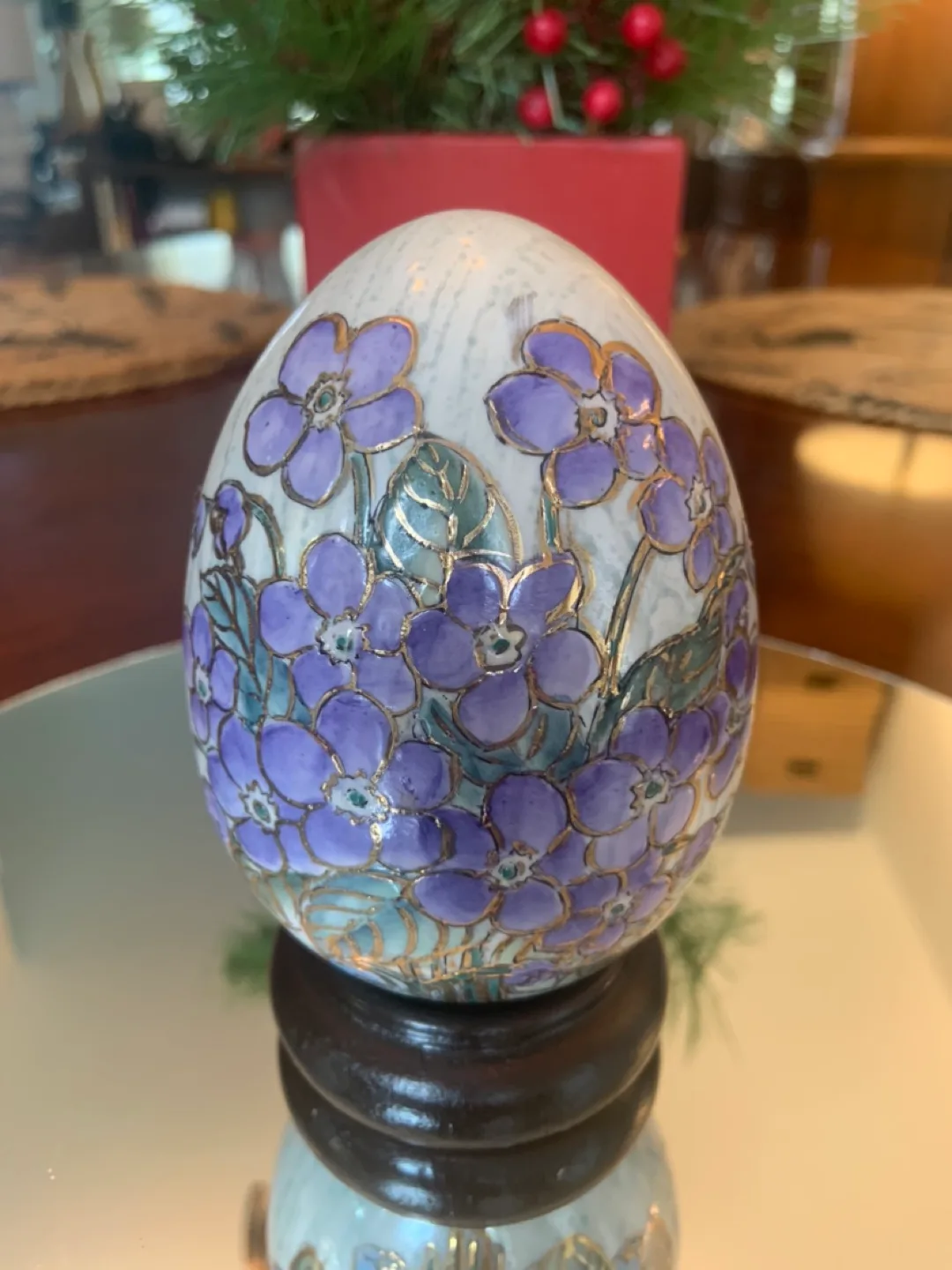 VINTAGE 3 LARGE HAND-PAINTED  GOLD TRIMMED CLOISONNÉ EGGS ! image indicator(8)