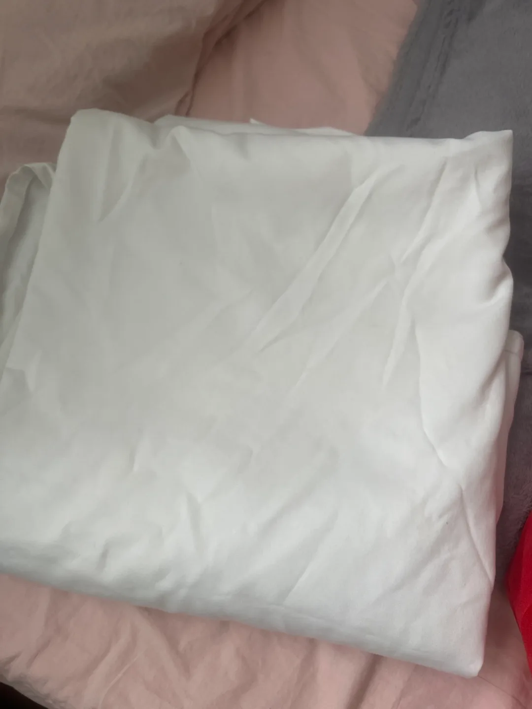 White full size bedsheet thumbnail