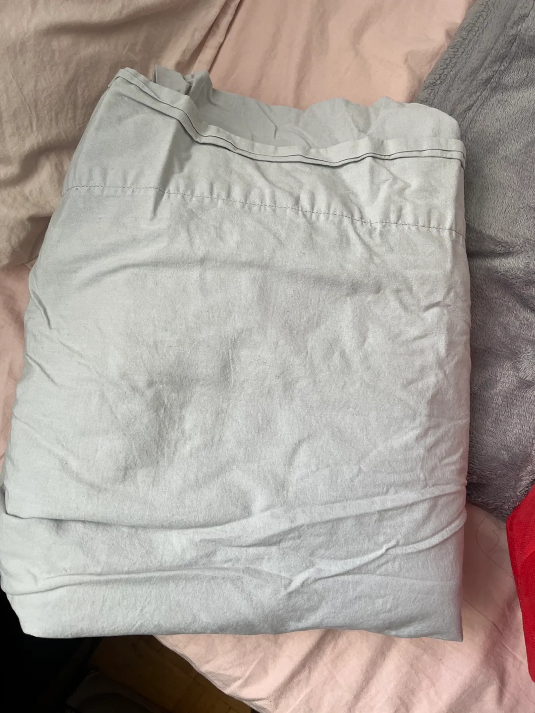 Grey twin size bedsheet thumbnail