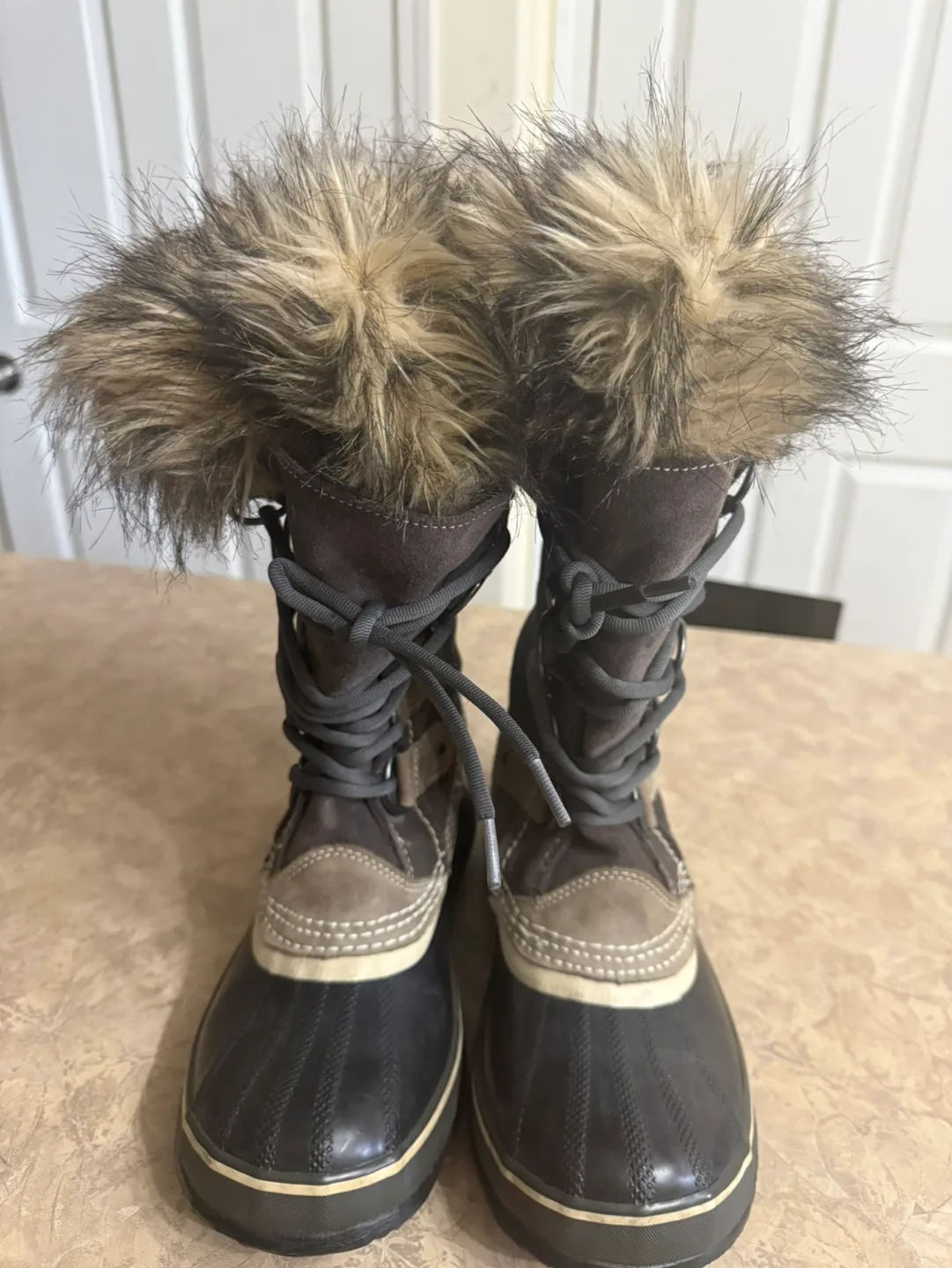 Sorel Women's Winter Boots Size 8 image indicator(4)