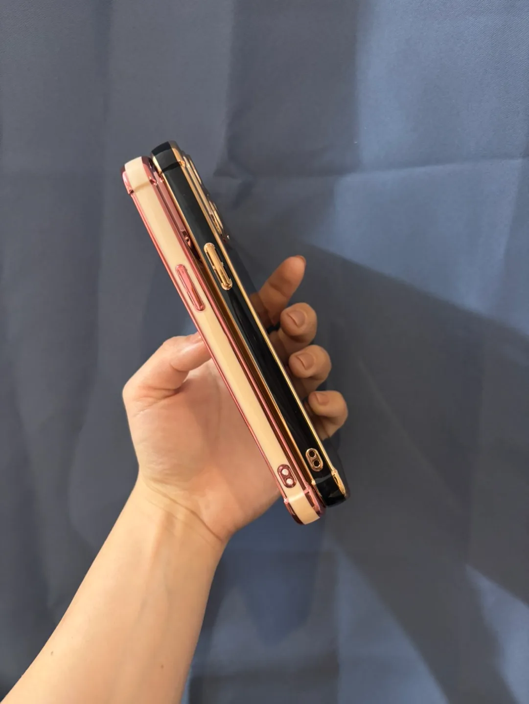 2x iPhone 14 pro max Case - Black and pink image indicator(2)