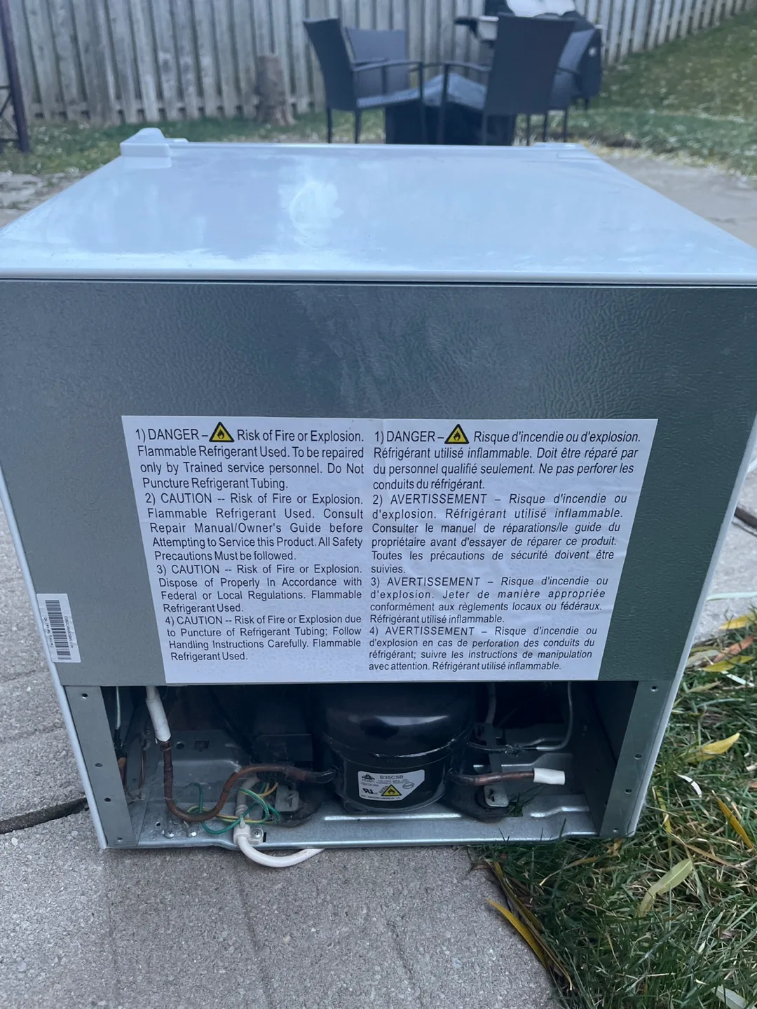 HAMILTON BEACH mini fridge with freezer (comes with tray) image indicator(5)