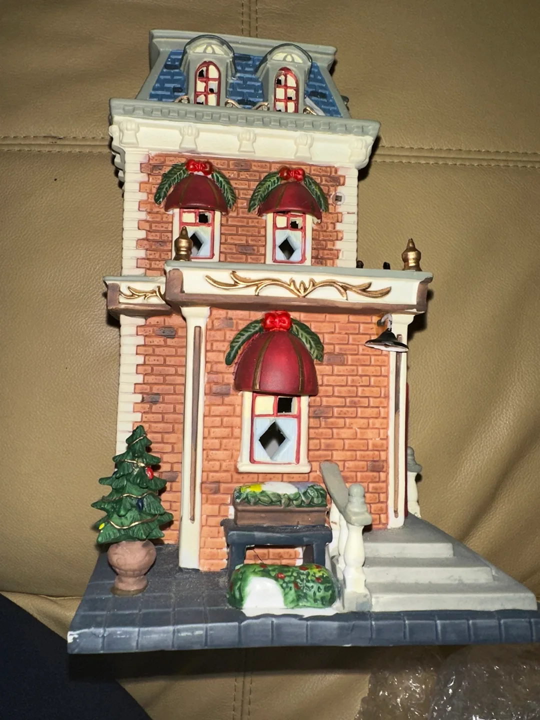 Department 56 Christmas Village - The Music Shop image indicator(3)