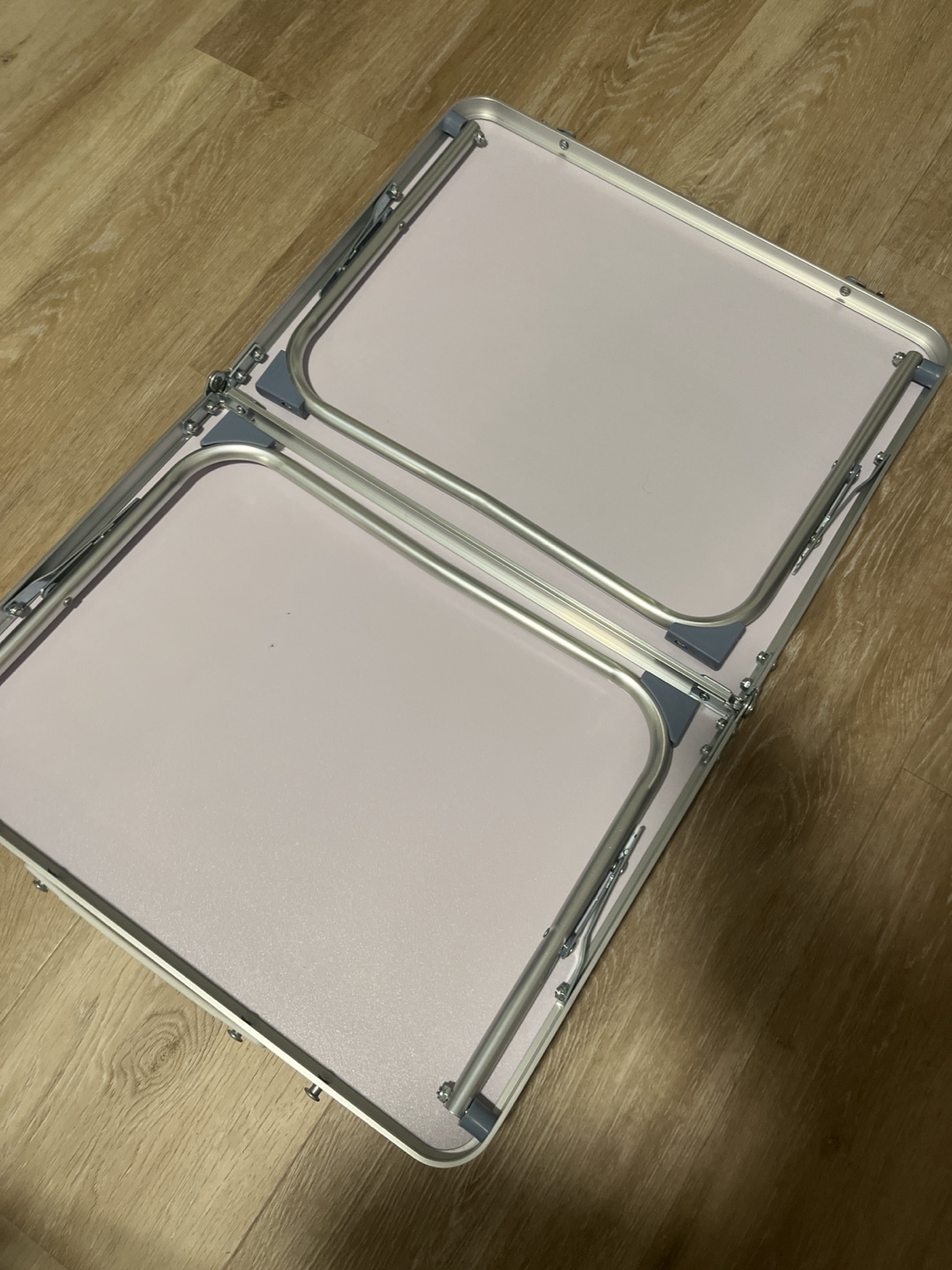 Foldable Table - photo 2