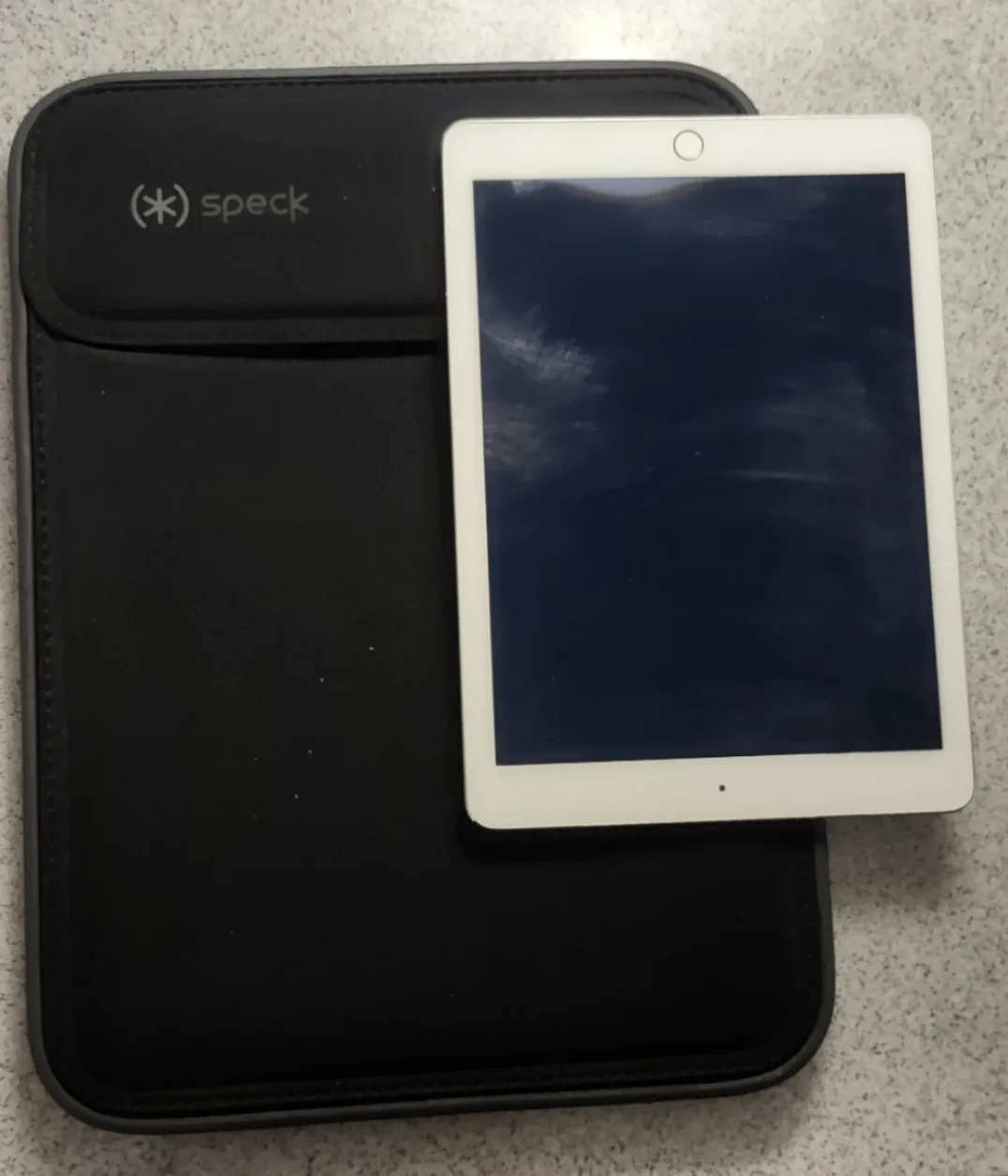 Speck Flaptop Sleeve for Macbook 12 inch image indicator(10)