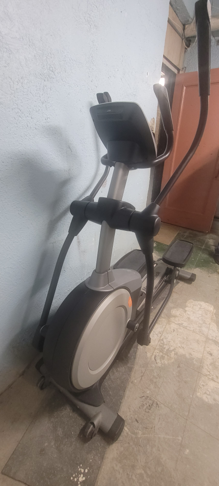 NordicTrack  Elliptical Trainer - photo 2
