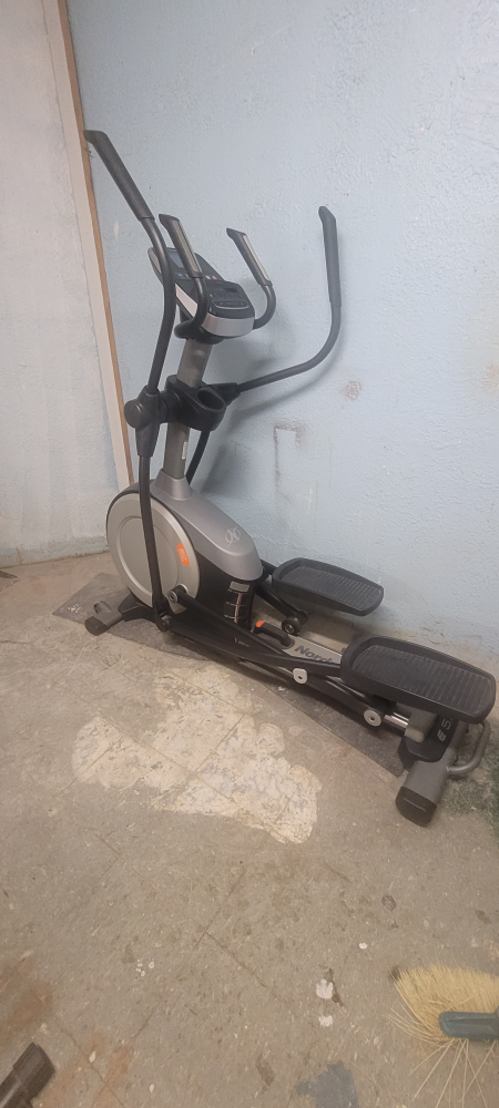 NordicTrack  Elliptical Trainer - photo 3