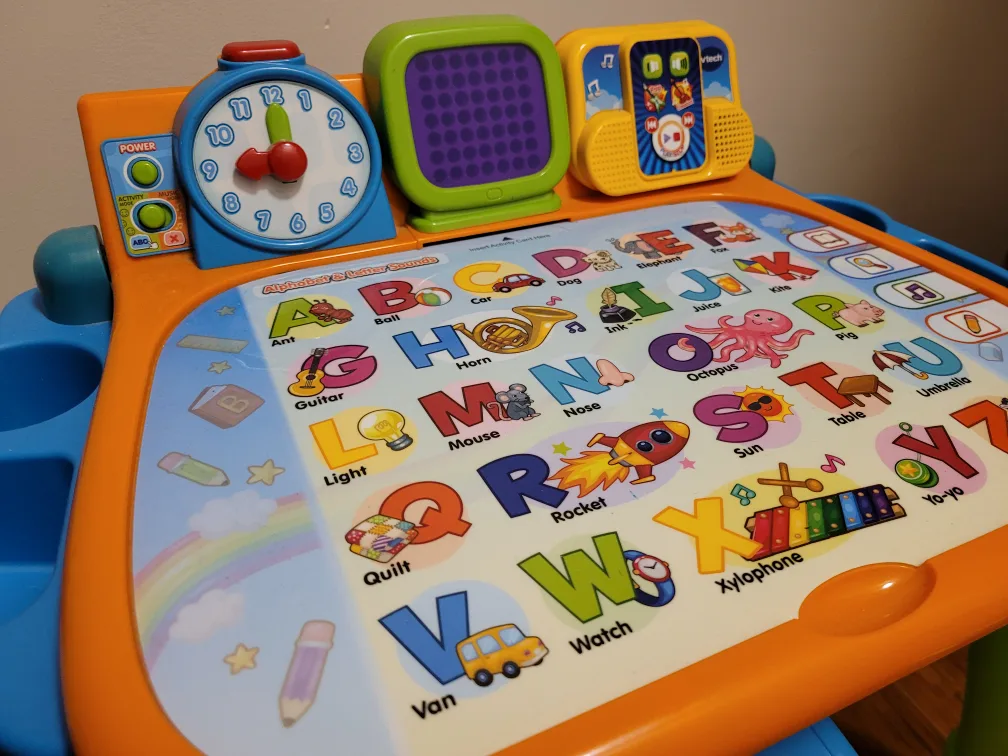 VTech Sit-to-Stand Learning Desk image indicator(6)