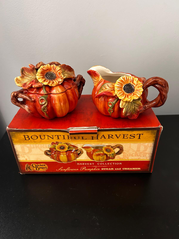 Bountiful Harvest Sunflower Pumpkin Sugar and Creamer