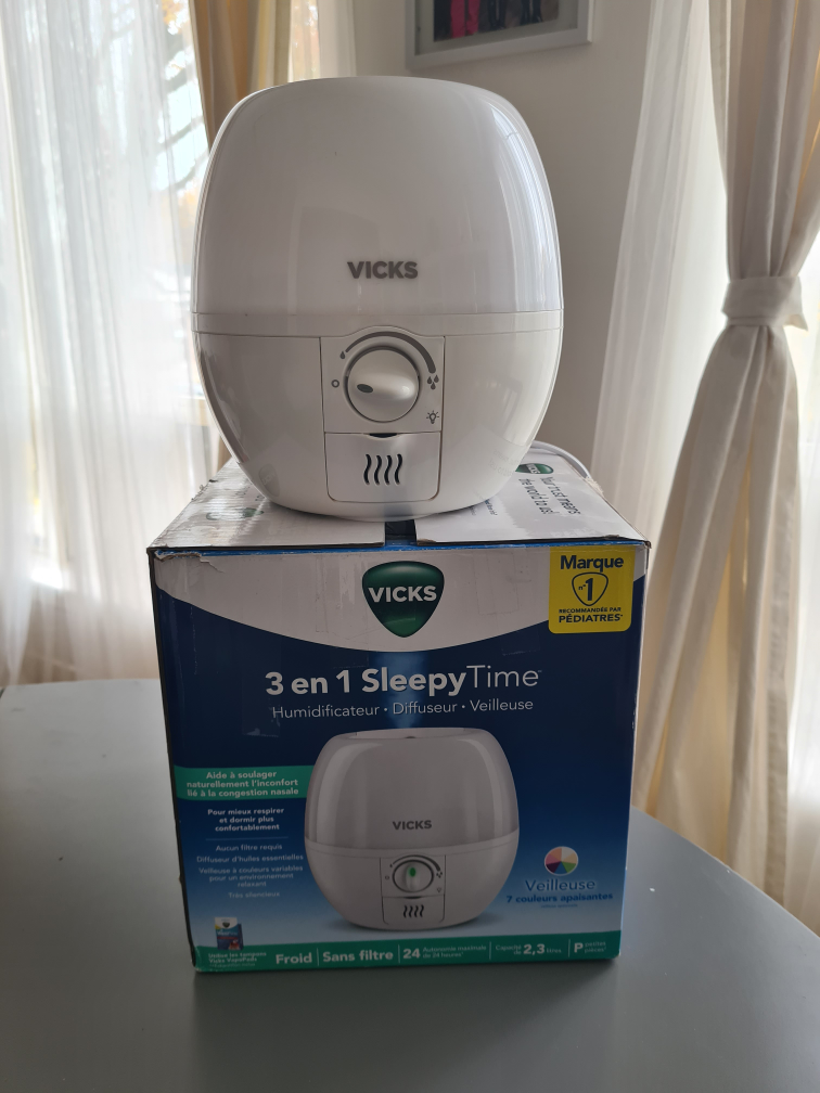 Vicks 3-in-1 SleepyTime Humidifier, Diffuser and Night Light - photo 2