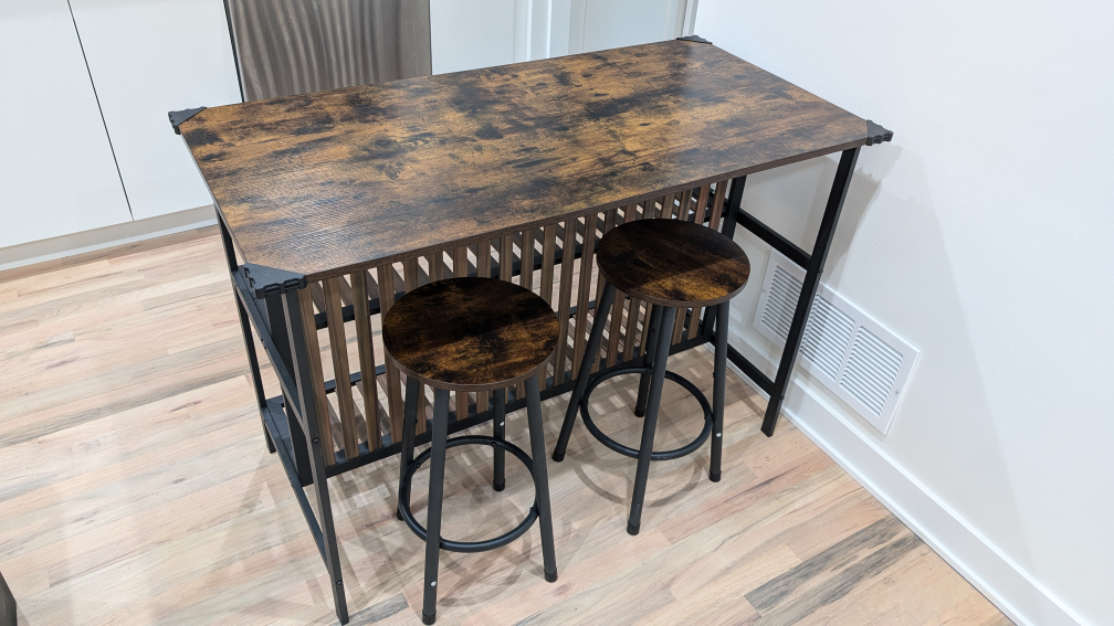 Rustic Kitchen Island with 2 Stools