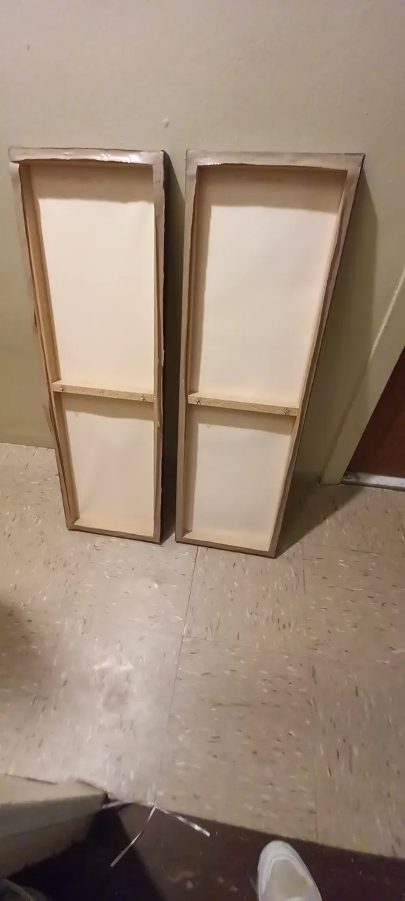 PAIR OF CANVAS LONG PICTUTES OF DIFFERNT FLOWERS image indicator(3)