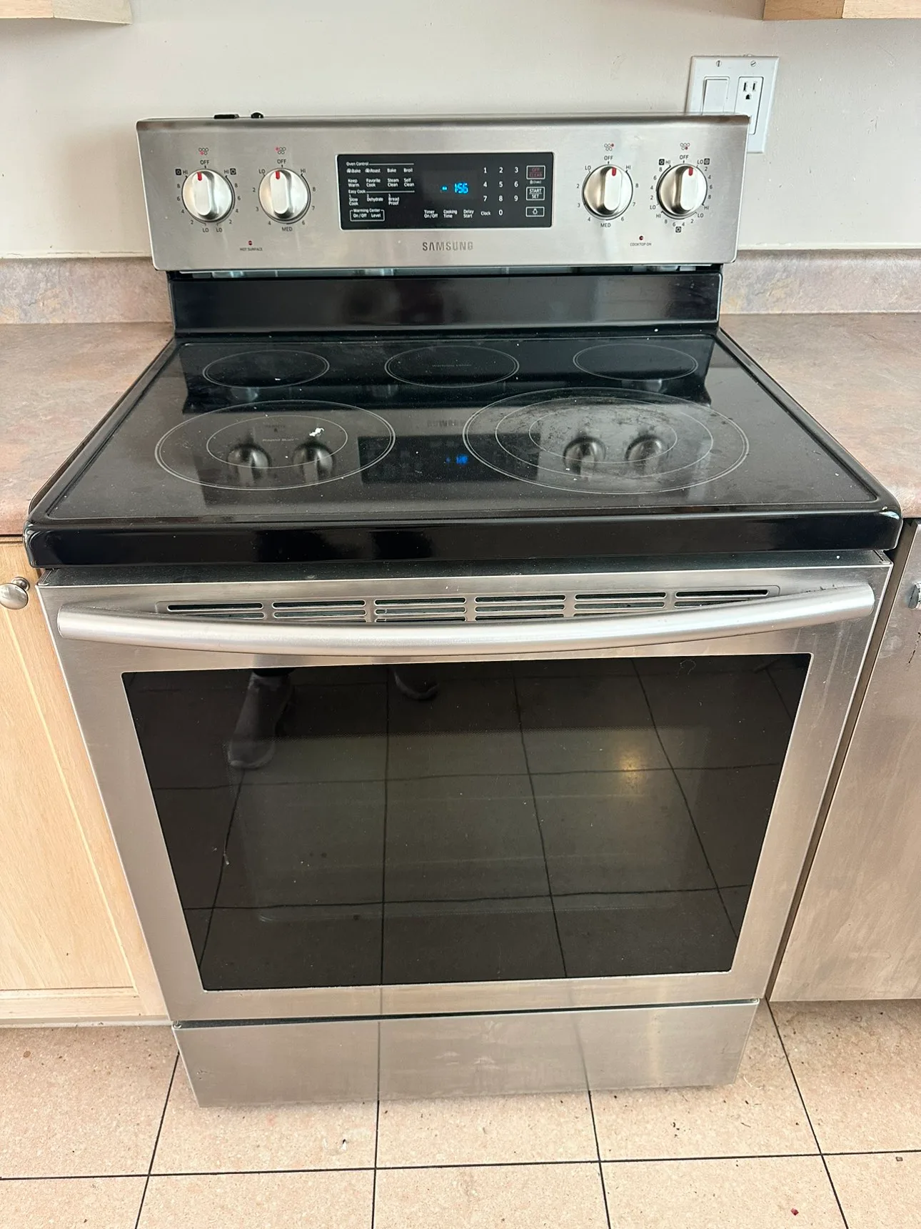 Samsung Electric Range Glass top 5 burner