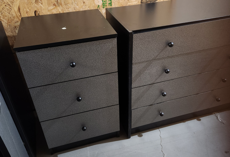 Dresser bedside table office/bedroom furniture - photo 4