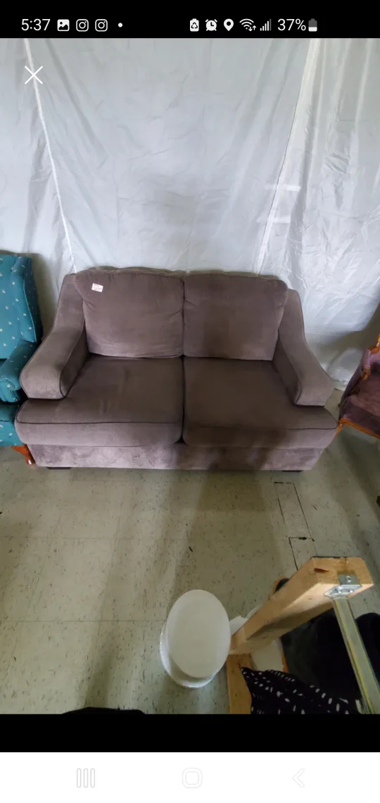 household furniture and items image indicator(5)