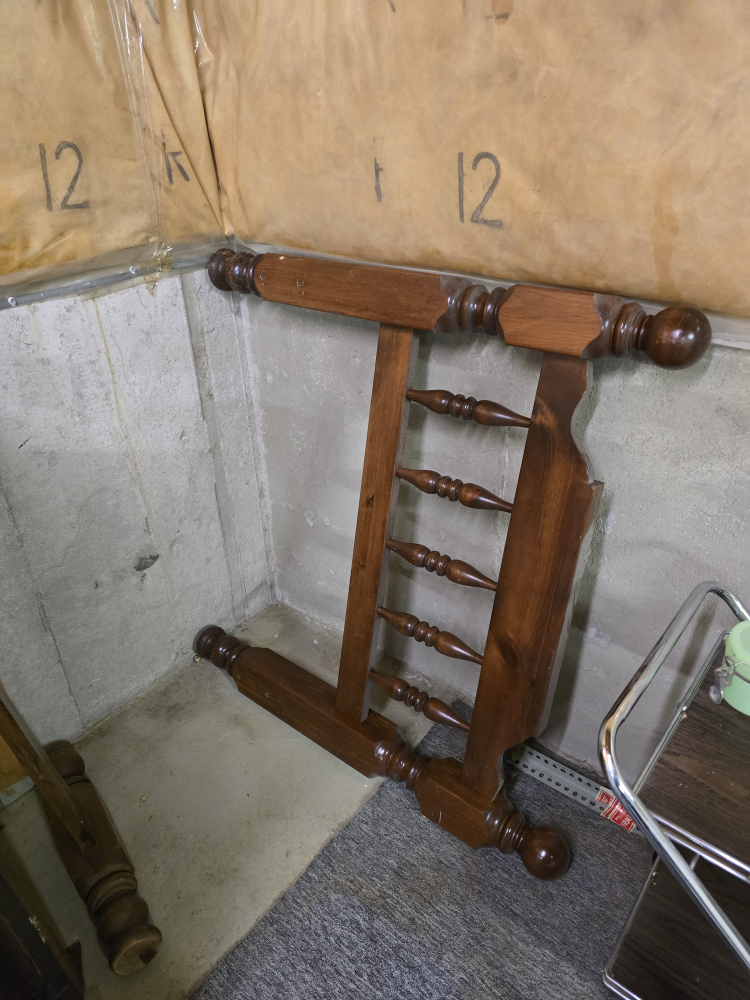single Wooden Headboard and Footboard - photo 2