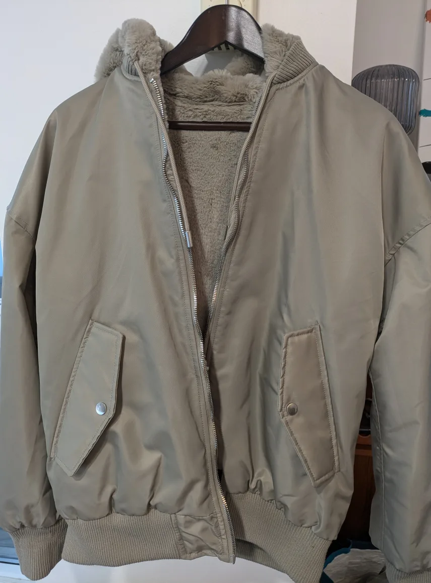 Zara Faux Fur Reversible Bomber Jacket image indicator(3)