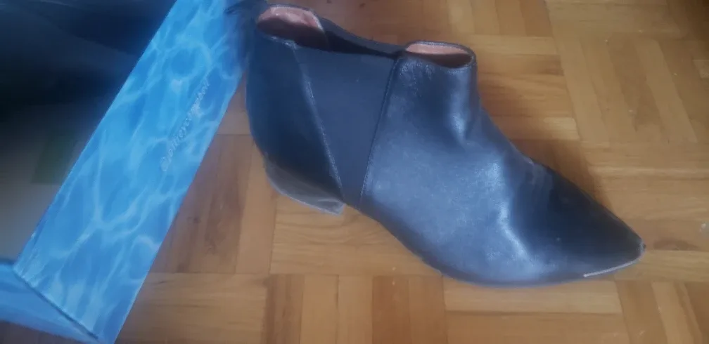 Black Leather Ankle Boots image indicator(3)