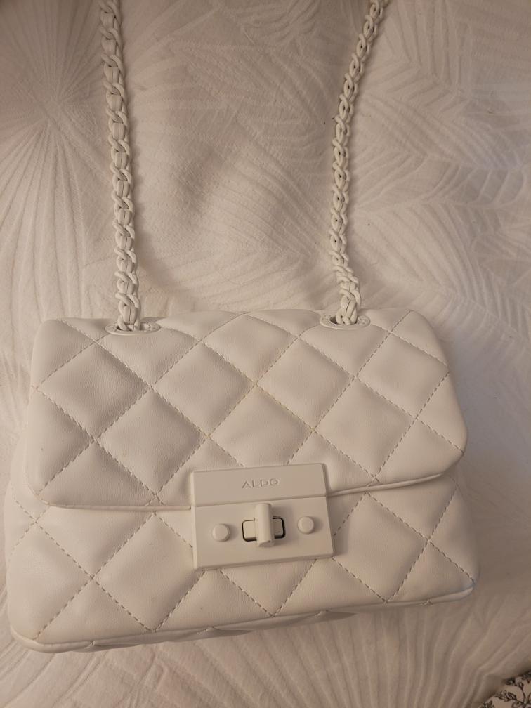 White quilted crossbody bag