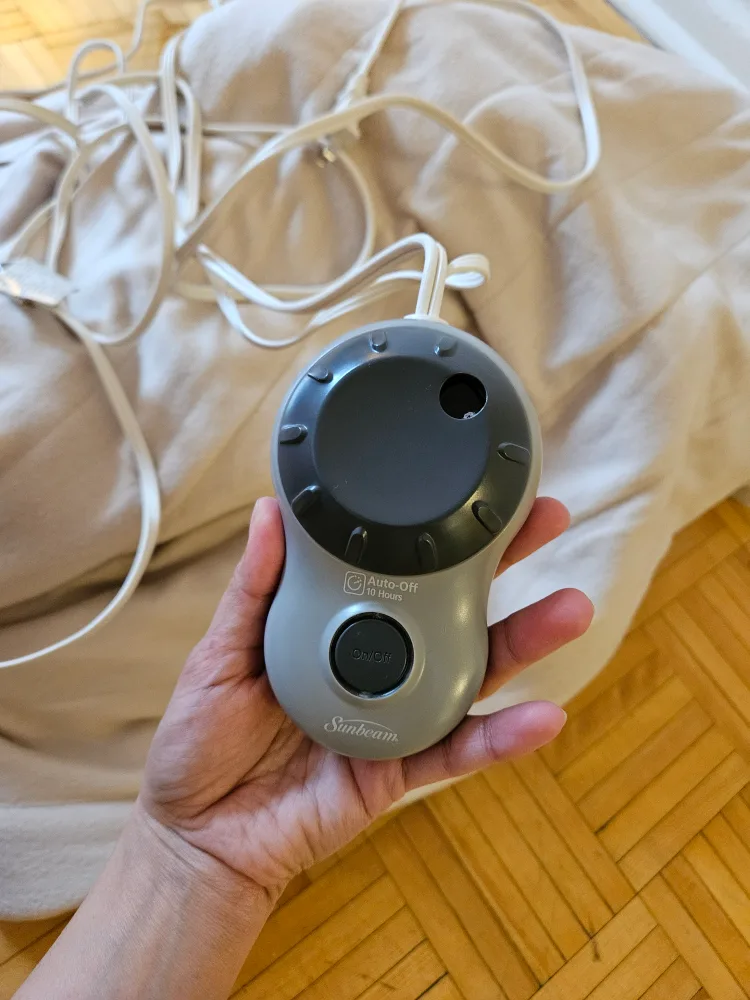 Sunbeam Electric Heated Blanket thumbnail