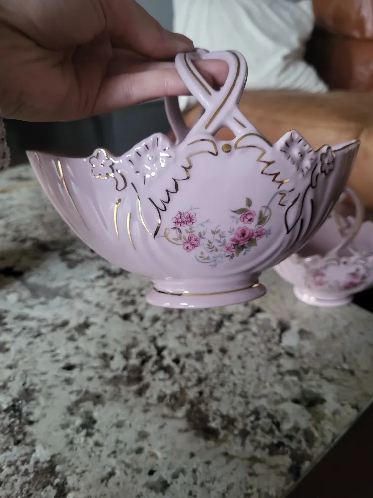 Pink vintage candy dish set of two 🥕 image indicator(2)