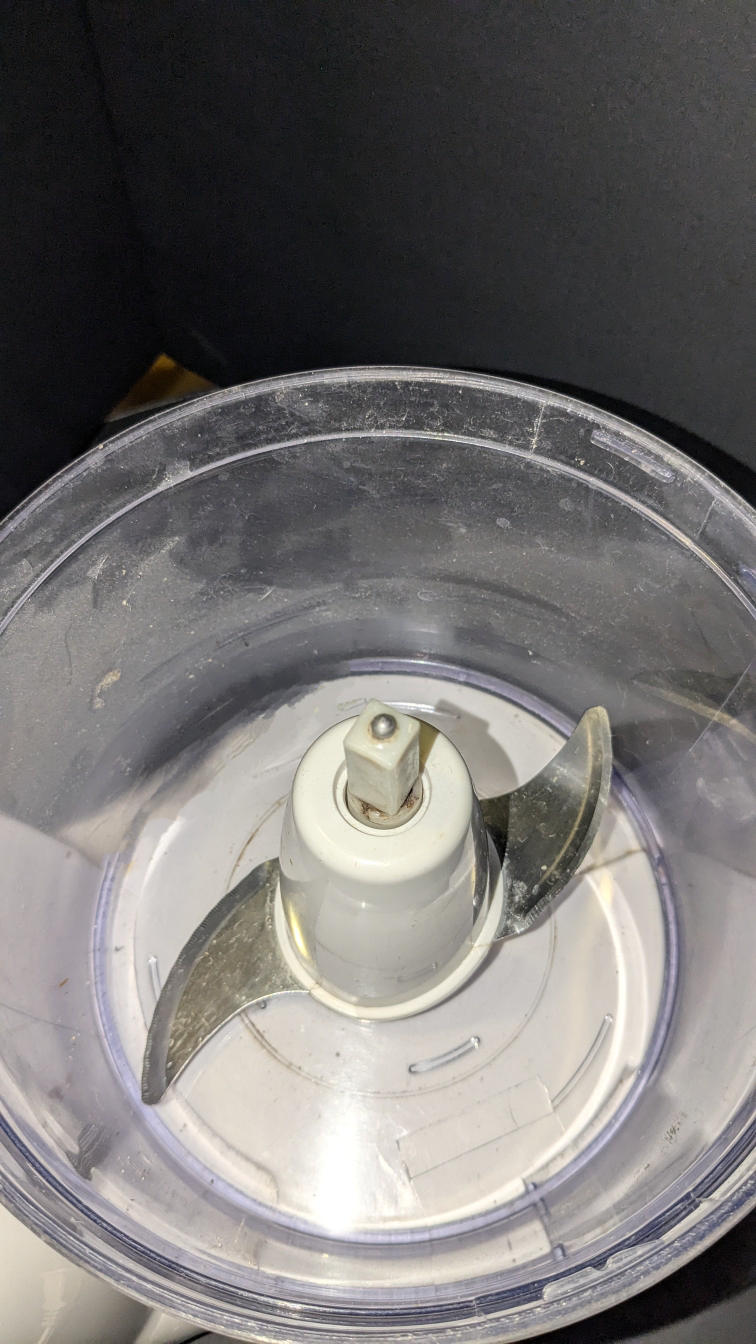 Food Processor - Hamilton Beach w/ shredding  & slicing blade 🥕 - photo 5