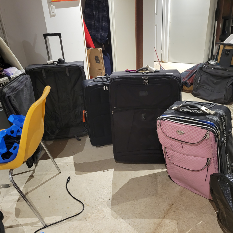 Set of 4 Suitcases