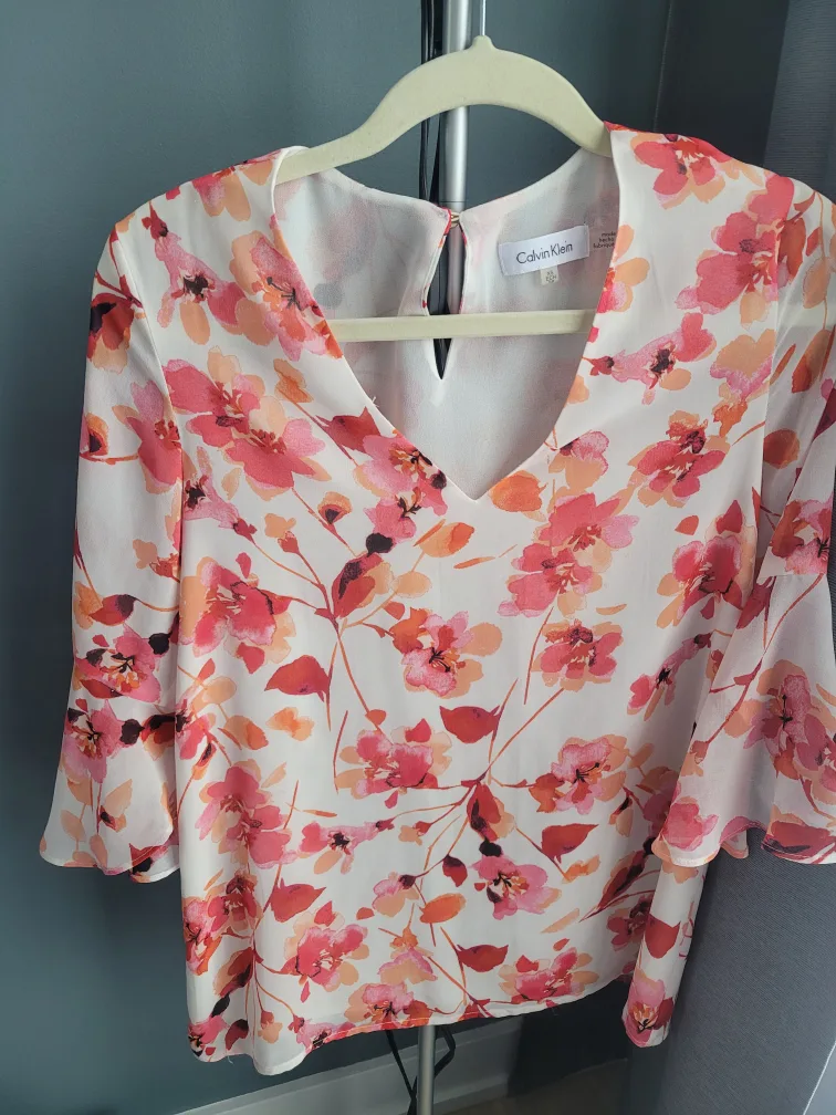 Calvin Klein Floral Blouse image indicator(2)