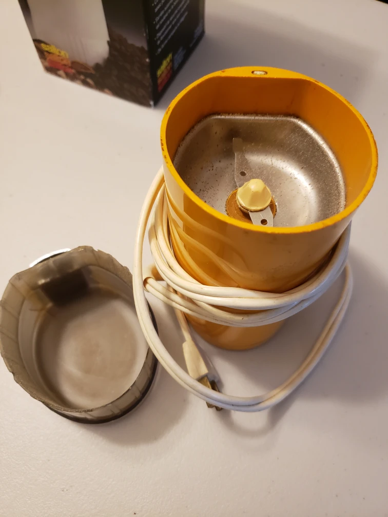 Vintage Coffee Grinder #freecycle - photo 2