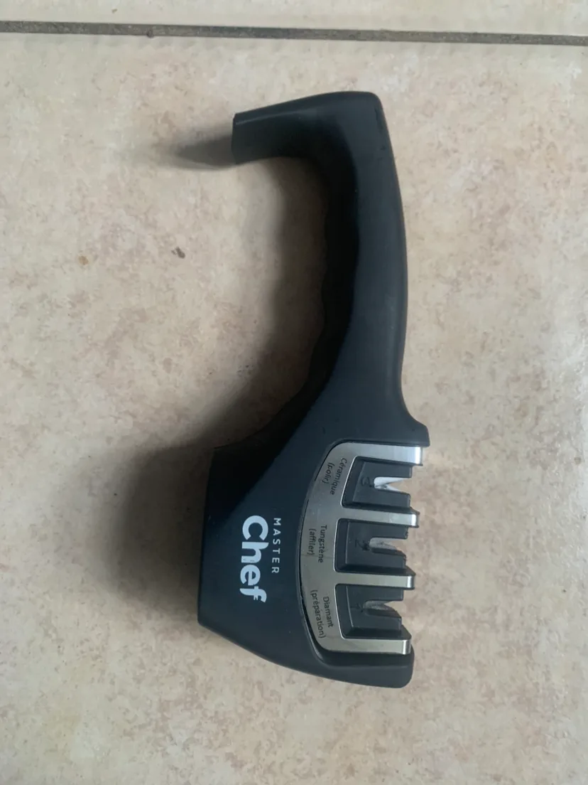 Knife sharpener, MasterChef thumbnail
