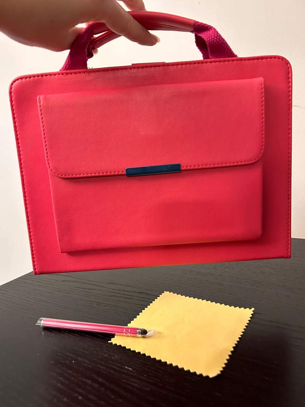 Handbag. Case for iPad Series Model (iPad Pro 2021) image indicator(3)