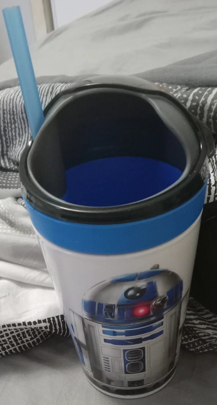 Zak! Starwars Snack N' Sip image indicator(2)