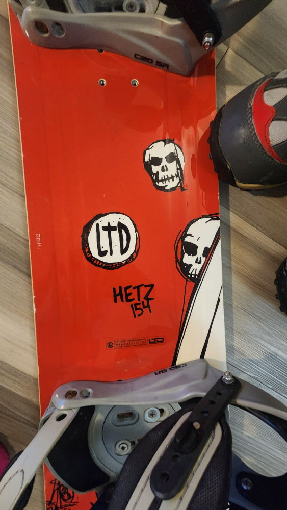 Complete Snowboard Setup - photo 4