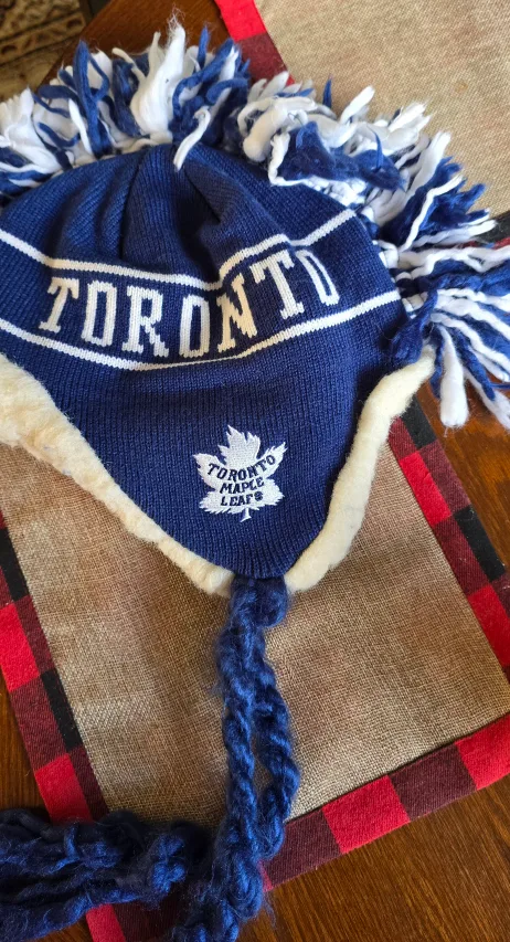 NEW- Toronto Maple Leafs Reebok toque image indicator(3)