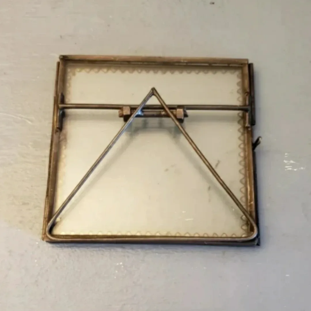 4x4 Metal Picture Frame image indicator(2)