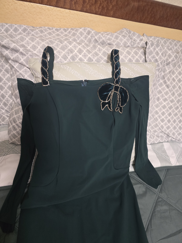Teri Jon Off the Shoulder Green Dress Size 12 - photo 2