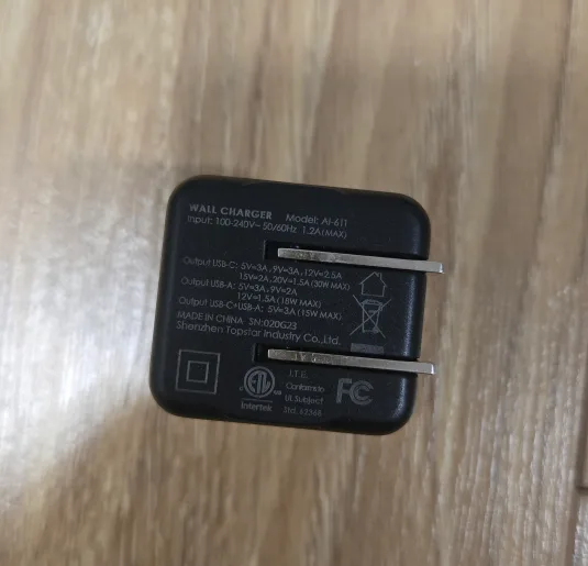 30W USB-C(pd) and USB-A(qc) Wall Charger thumbnail