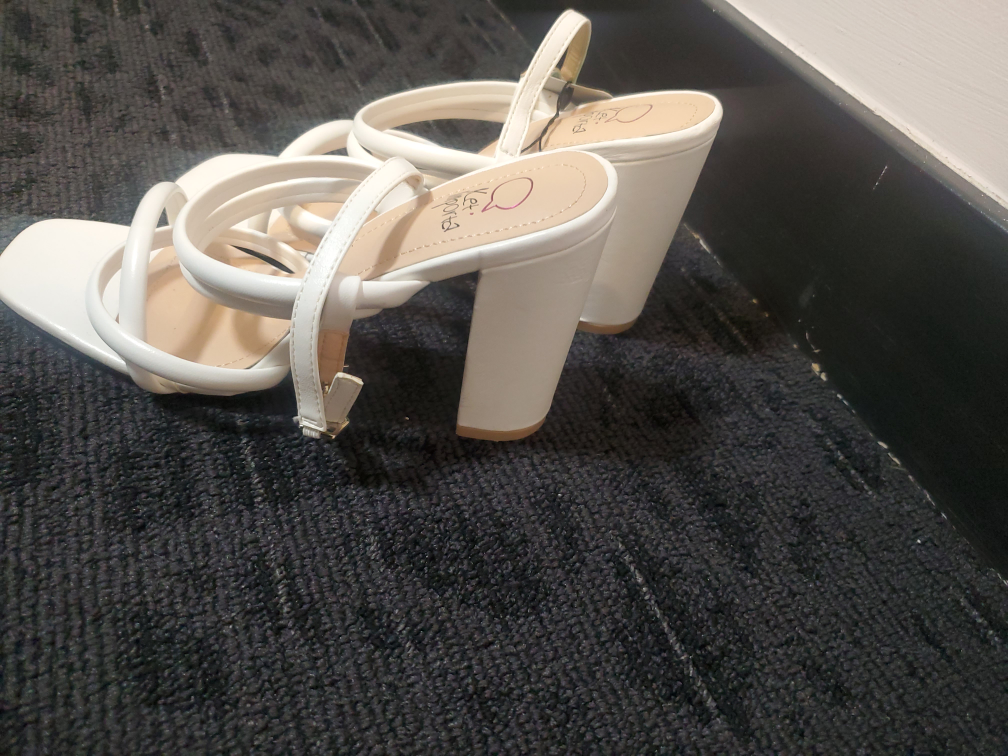 White heeled sandals - photo 2