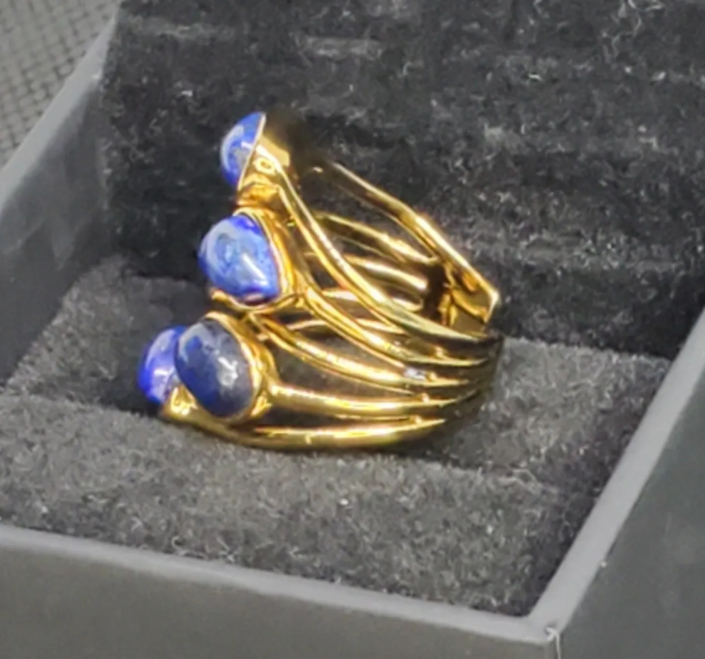 Gold Lapis Lazuli Ring image indicator(3)