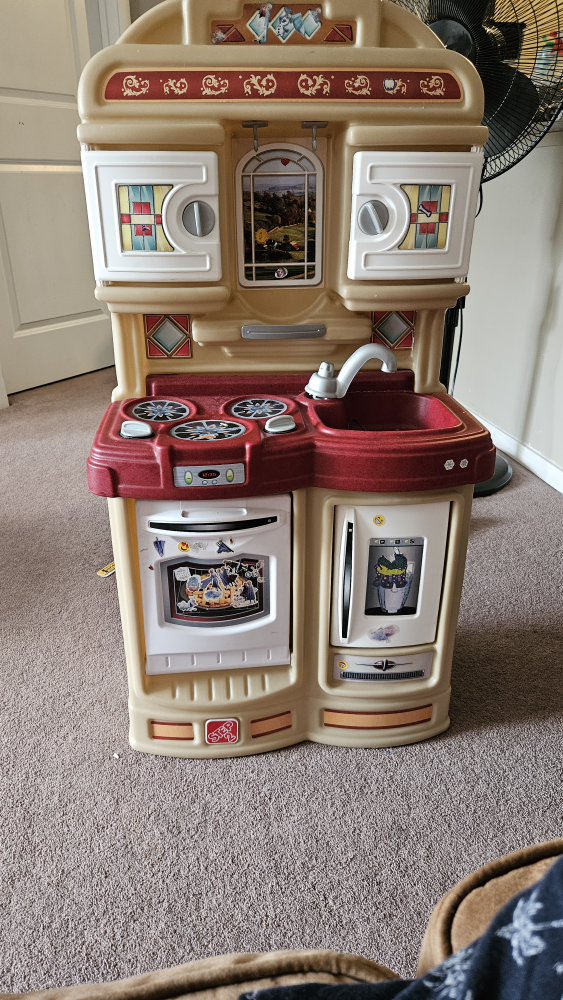 Play Kitchen
